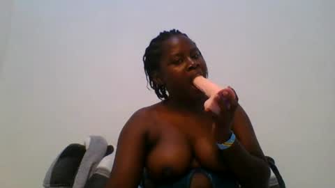 loviett online show from July 28, 2026, 2:57 pm