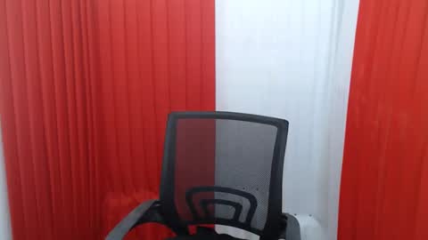 Snapshot of loving_scarlet19 chatting on February 3, 2026, 1:59 am Scarlet online show from February 3, 2026, 1:59 am