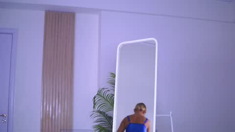 Nora online show from February 9, 2025, 4:46 am