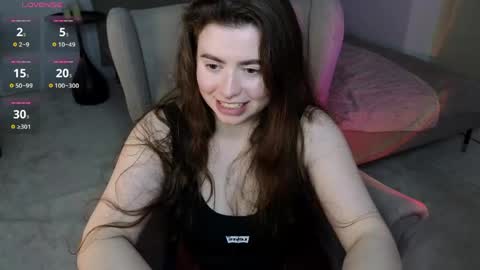 Erika online show from May 18, 2026, 4:07 am