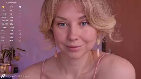 Snapshot of lowfreqsiren chatting on June 2, 2026, 7:54 am . online show from June 2, 2026, 7:54 am