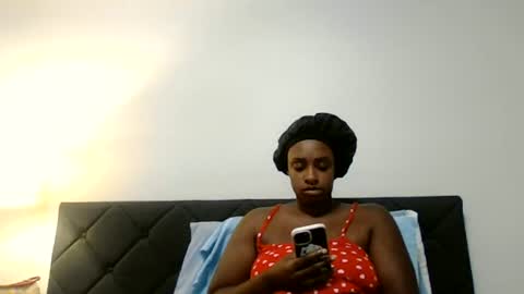 Snapshot of loyalbambi chatting on July 2, 2026, 3:23 am loyalbambi online show from July 2, 2026, 3:23 am