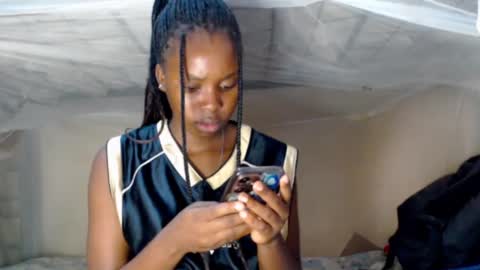 Snapshot of loyalcutick chatting on January 14, 2025, 7:17 am loyalcutic online show from January 14, 2025, 7:17 am