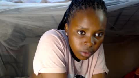 Snapshot of loyalcutick chatting on January 19, 2025, 6:53 am loyalcutic online show from January 19, 2025, 6:53 am