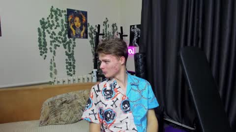 VECTORSTEVEPVT IS OPEN online show from January 25, 2025, 5:51 pm