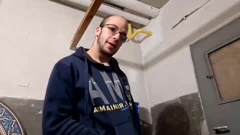 Lshot D online show from November 6, 2025, 10:05 am