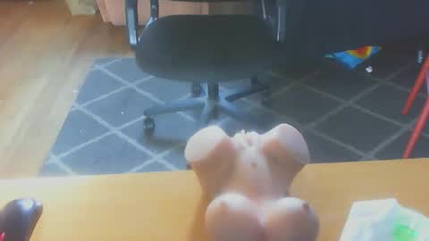 ltshvsmfn08 online show from December 20, 2025, 6:37 pm