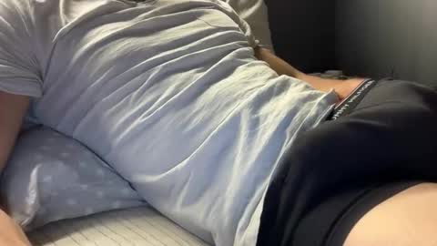 Snapshot of lu1721 chatting on November 11, 2025, 9:26 pm l26 online show from November 11, 2025, 9:26 pm