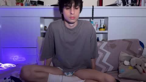 Snapshot of luan2006lovecarti chatting on October 24, 2025, 10:39 pm luan online show from October 24, 2025, 10:39 pm