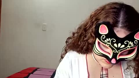 Snapshot of luana363 chatting on January 17, 2025, 12:31 am luana363 online show from January 17, 2025, 12:31 am