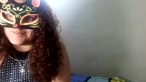 Snapshot of luana363 chatting on January 21, 2025, 3:15 am luana363 online show from January 21, 2025, 3:15 am