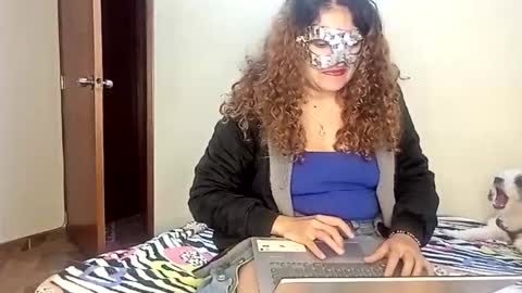 Snapshot of luana363 chatting on September 22, 2025, 1:40 am luana363 online show from September 22, 2025, 1:40 am