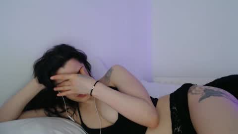 Snapshot of luana789 chatting on February 21, 2026, 10:22 pm luana online show from February 21, 2026, 10:22 pm