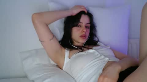 Snapshot of luana789 chatting on February 24, 2026, 10:41 pm luana online show from February 24, 2026, 10:41 pm