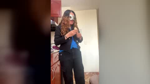 Snapshot of luana_winner chatting on December 16, 2025, 9:09 pm luana_winner online show from December 16, 2025, 9:09 pm