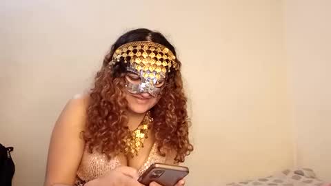 luanapowerful online show from October 13, 2025, 4:40 pm