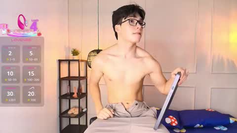 Snapshot of luandy_ chatting on November 24, 2025, 7:35 pm lUAN online show from November 24, 2025, 7:35 pm