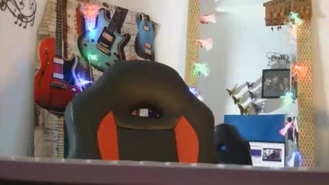 luanna837 online show from March 27, 2026, 2:39 am