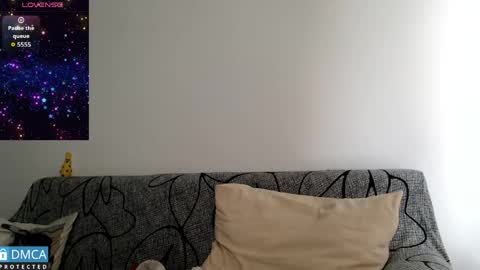 luara_ online show from March 25, 2026, 2:01 pm