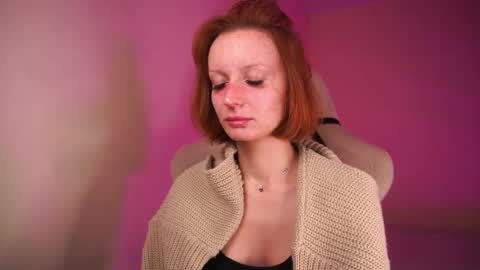 Snapshot of lubafox chatting on October 23, 2025, 7:12 pm Luba online show from October 23, 2025, 7:12 pm