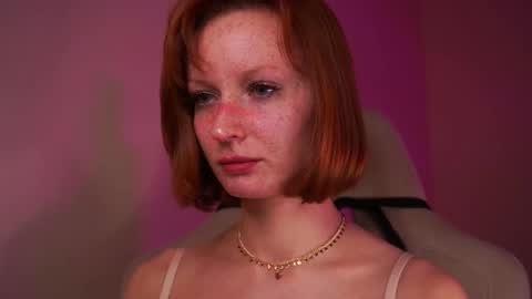 Snapshot of lubafox chatting on November 21, 2025, 6:50 pm Luba online show from November 21, 2025, 6:50 pm