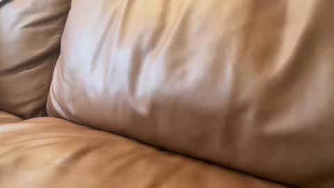 Snapshot of luca1010101010 chatting on October 5, 2025, 6:50 pm luca1010101010 online show from October 5, 2025, 6:50 pm