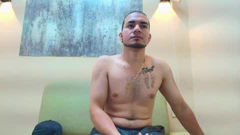 Snapshot of luca_kingg chatting on February 23, 2026, 10:51 pm Luca online show from February 23, 2026, 10:51 pm