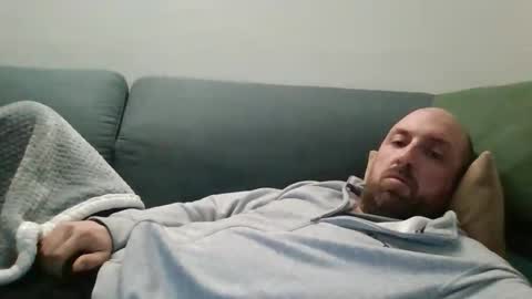 Luca online show from February 25, 2026, 8:07 pm