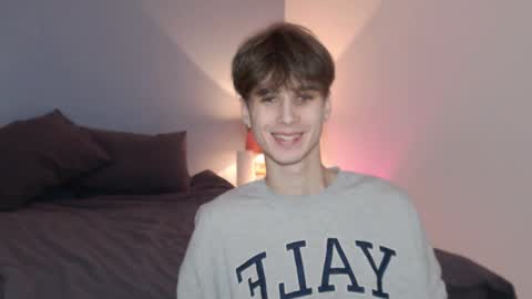 Snapshot of lucacharm chatting on January 15, 2025, 8:37 pm lucacharm online show from January 15, 2025, 8:37 pm