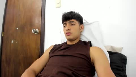 lucacosta19 online show from February 25, 2026, 1:43 pm