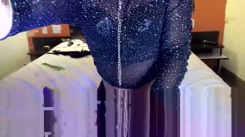 Snapshot of lucalongdick chatting on May 7, 2026, 9:25 am lucalongdick online show from May 7, 2026, 9:25 am