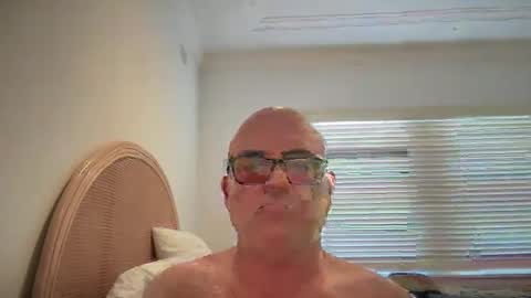 Snapshot of lucas10004 chatting on December 23, 2024, 2:35 am lucas10004 online show from December 23, 2024, 2:35 am