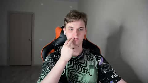 Snapshot of lucas_dany chatting on January 16, 2025, 6:48 pm Lucas Gill online show from January 16, 2025, 6:48 pm