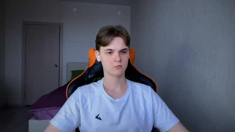 Snapshot of lucas_dany chatting on March 3, 2025, 3:41 am Lucas Gill online show from March 3, 2025, 3:41 am