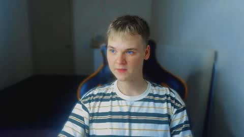 Snapshot of lucas_dany chatting on September 19, 2025, 2:24 am Lucas Gill online show from September 19, 2025, 2:24 am