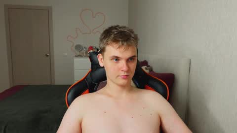 Snapshot of lucas_dany chatting on September 30, 2025, 4:39 am Lucas Gill online show from September 30, 2025, 4:39 am