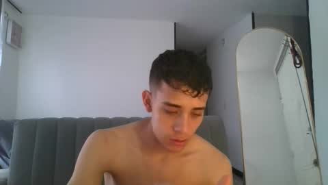 Snapshot of lucas_hernandez1 chatting on April 23, 2026, 10:12 pm Lucas online show from April 23, 2026, 10:12 pm