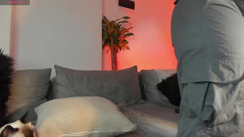 Snapshot of lucasanto_ chatting on January 30, 2025, 4:37 am LUCA SANTOS online show from January 30, 2025, 4:37 am
