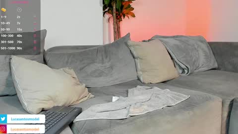 Snapshot of lucasanto_ chatting on February 6, 2025, 7:45 am LUCA SANTOS online show from February 6, 2025, 7:45 am