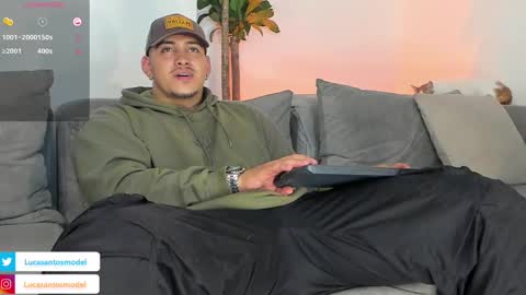 Snapshot of lucasanto_ chatting on March 8, 2025, 3:39 am LUCA SANTOS online show from March 8, 2025, 3:39 am
