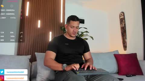 Snapshot of lucasanto_ chatting on September 30, 2025, 12:37 am LUCA SANTOS online show from September 30, 2025, 12:37 am