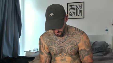 lucasexclusive online show from February 1, 2026, 5:50 am