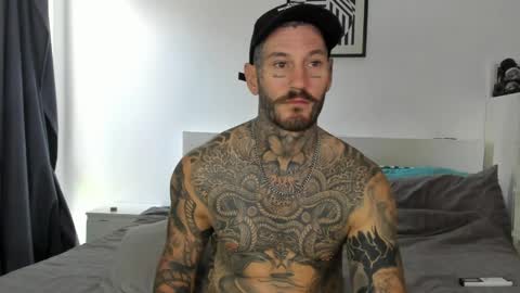 Snapshot of lucasexclusive chatting on April 2, 2026, 6:33 am lucasexclusive online show from April 2, 2026, 6:33 am