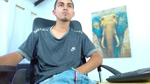 Lucas online show from April 27, 2026, 8:51 pm