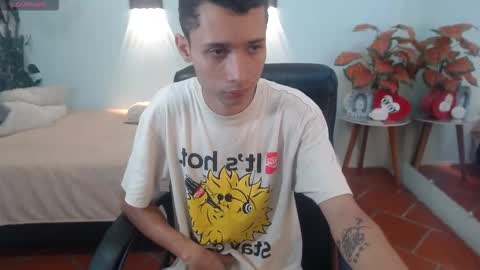 Snapshot of lucasssmith11 chatting on December 5, 2025, 11:52 am LucassSmith11 online show from December 5, 2025, 11:52 am