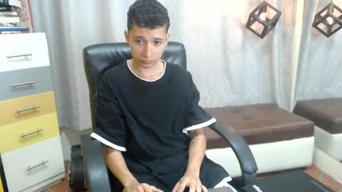 Snapshot of lucasssmith11 chatting on May 22, 2026, 2:40 am LucassSmith11 online show from May 22, 2026, 2:40 am