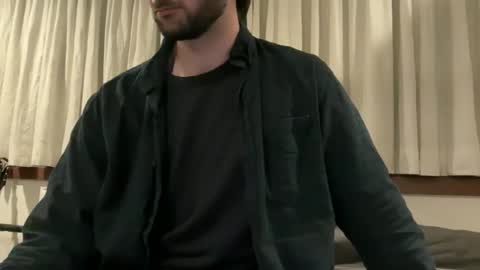 lucca_d123 online show from April 13, 2026, 5:46 am