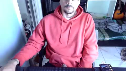 Luchi Luchano online show from December 4, 2025, 8:17 pm