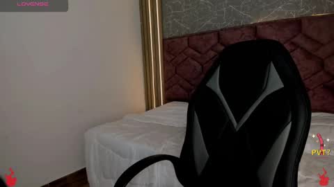 lucia star  online show from December 12, 2024, 9:48 pm