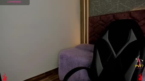 lucia star  online show from December 27, 2024, 8:07 pm